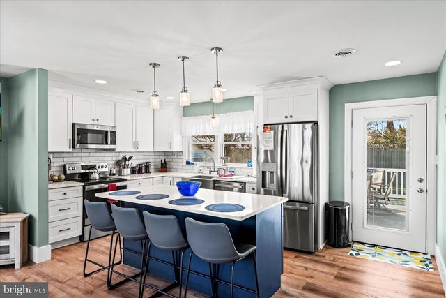 106 JEFFERSON ST, Colonial Beach, VA 22443