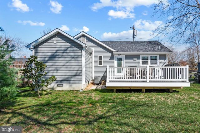 106 JEFFERSON ST, Colonial Beach, VA 22443