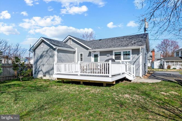 106 JEFFERSON ST, Colonial Beach, VA 22443