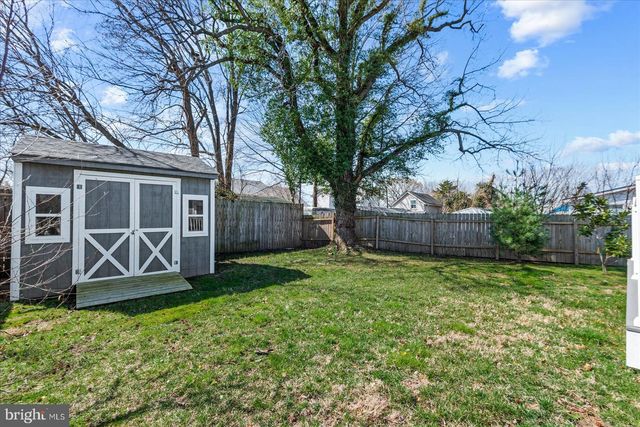 106 JEFFERSON ST, Colonial Beach, VA 22443