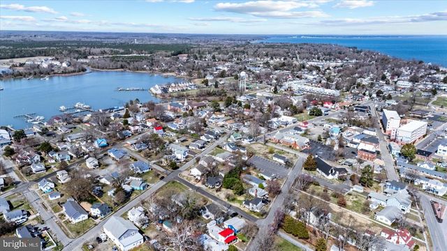 106 JEFFERSON ST, Colonial Beach, VA 22443