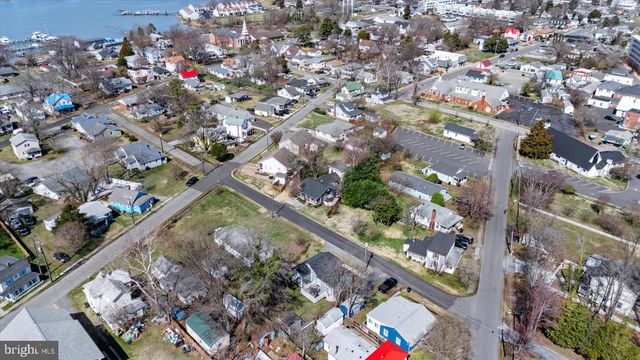 106 JEFFERSON ST, Colonial Beach, VA 22443