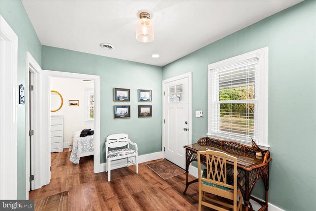 106 JEFFERSON ST, Colonial Beach, VA 22443