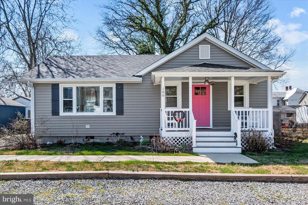 106 JEFFERSON ST, Colonial Beach, VA 22443