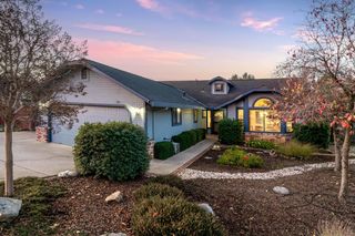 143 Saint Johns Dr, Grass Valley, CA 95945