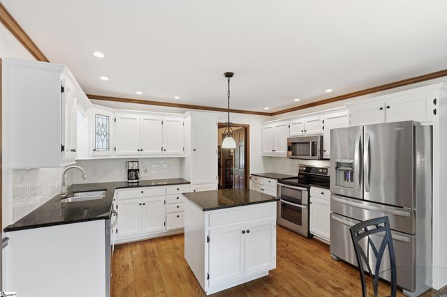 123 Sandpiper Lane, Greenville, SC 29607