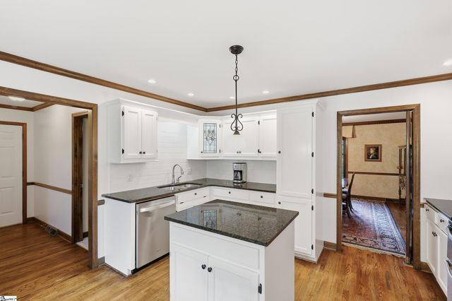 123 Sandpiper Lane, Greenville, SC 29607