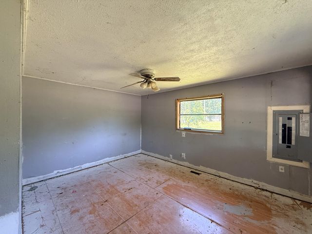 408 Chestnut Street, Lafayette, GA 30728