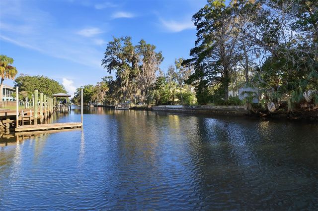 3619 N SUWANNEE POINT, Crystal River, FL 34428