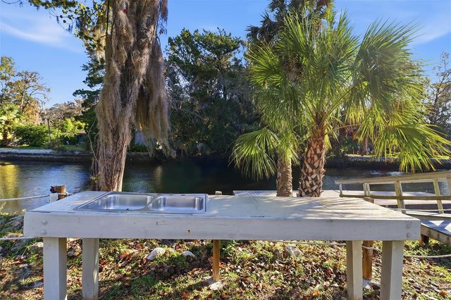 3619 N SUWANNEE POINT, Crystal River, FL 34428