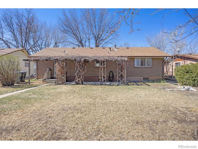 1542 Collyer Street, Longmont, CO 80501
