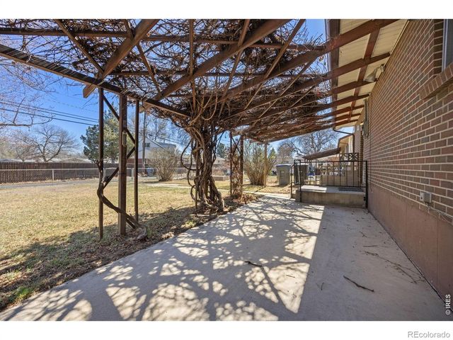 1542 Collyer Street, Longmont, CO 80501