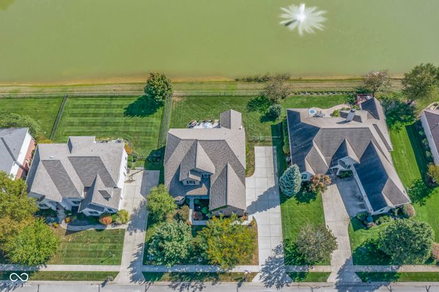 9986 Wild Turkey Row, Fishers, IN 46055