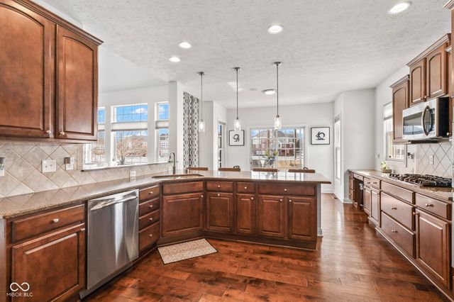 9986 Wild Turkey Row, Fishers, IN 46055