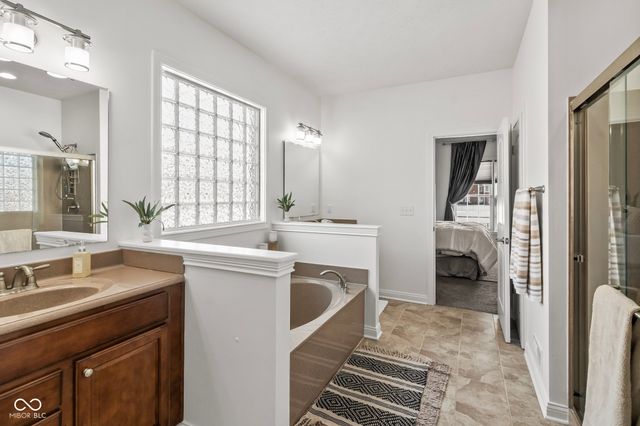 9986 Wild Turkey Row, Fishers, IN 46055