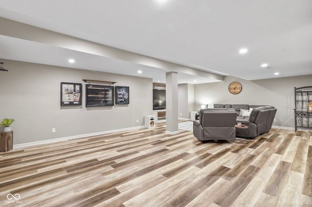 9986 Wild Turkey Row, Fishers, IN 46055