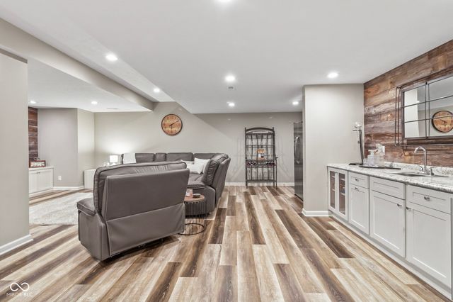 9986 Wild Turkey Row, Fishers, IN 46055