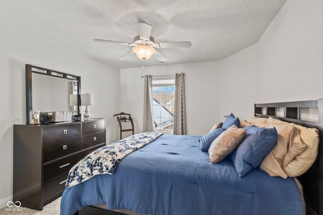 9986 Wild Turkey Row, Fishers, IN 46055