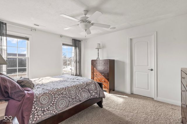 9986 Wild Turkey Row, Fishers, IN 46055