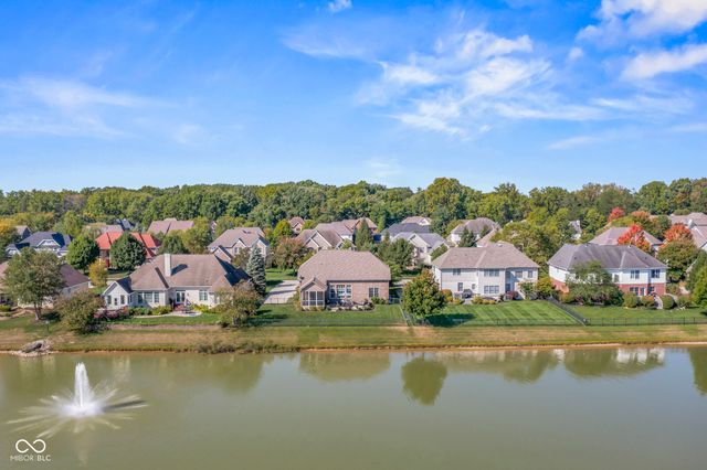 9986 Wild Turkey Row, Fishers, IN 46055