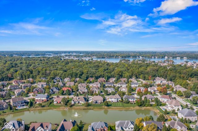 9986 Wild Turkey Row, Fishers, IN 46055