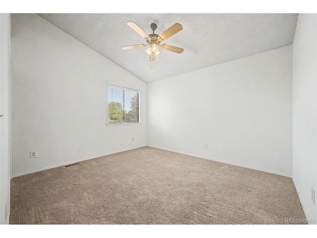 1617 Albion Ln, Longmont, CO 80503