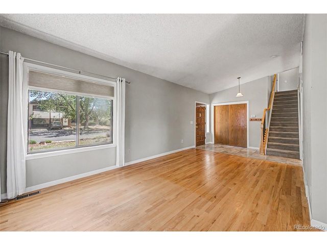 1617 Albion Ln, Longmont, CO 80503
