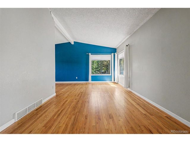 1617 Albion Ln, Longmont, CO 80503