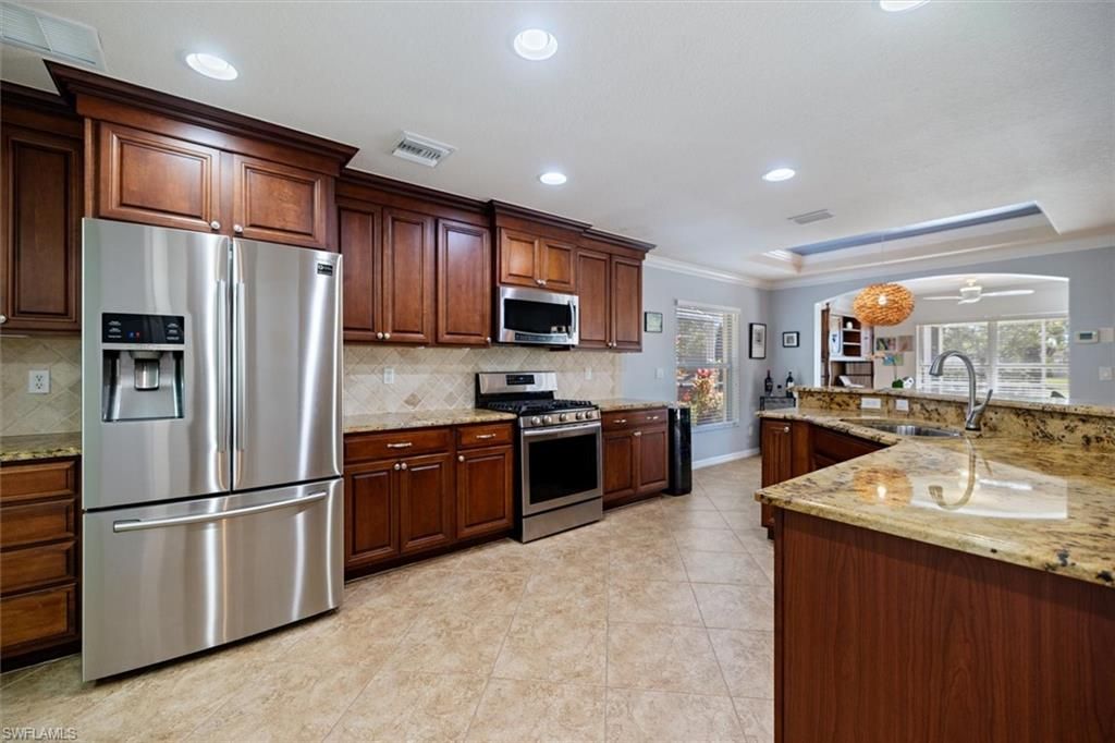 9085 Astonia WAY, ESTERO, FL 33967 — photo 3