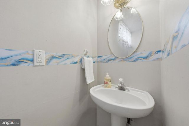 415 PARK DR, Glenolden, PA 19036