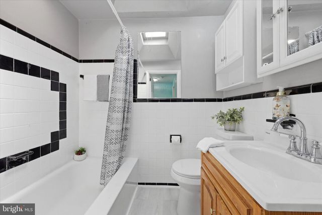 415 PARK DR, Glenolden, PA 19036