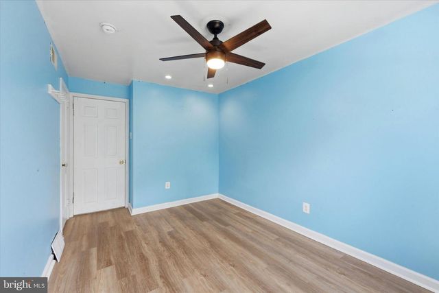 415 PARK DR, Glenolden, PA 19036