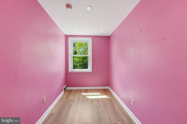 415 PARK DR, Glenolden, PA 19036