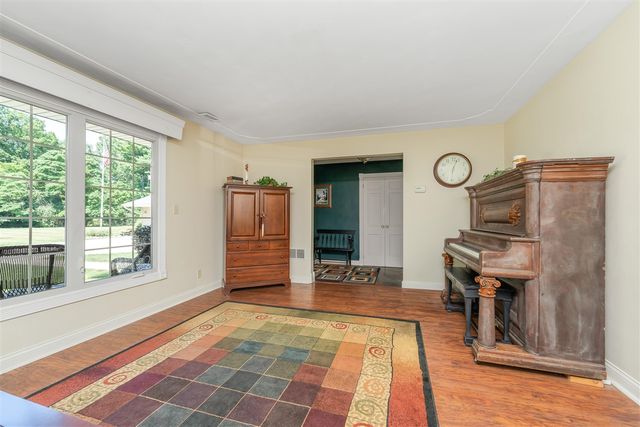 4405 S 29th Street, Kalamazoo, MI 49048