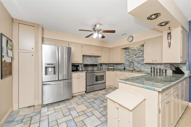 4405 S 29th Street, Kalamazoo, MI 49048