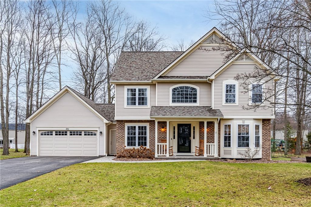 201 Ida Red Lane, Greece, NY 14626