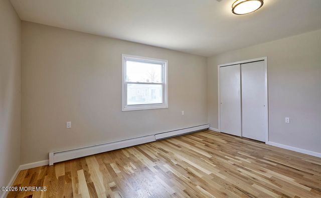 9 Mirador Court, Toms River, NJ 08757