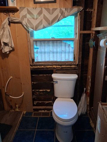 17 Pawtucket Avenue, Claremont, NH 03743