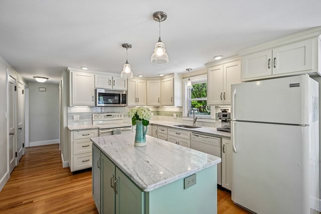 50 Mishawum Rd, Woburn, MA 01801