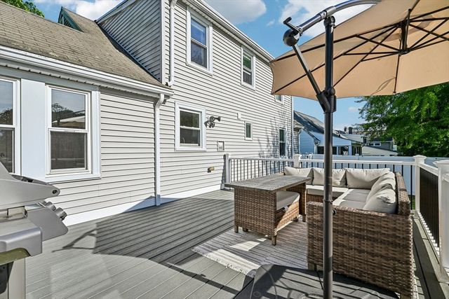 50 Mishawum Rd, Woburn, MA 01801