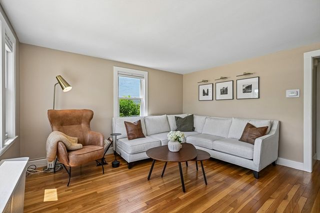 50 Mishawum Rd, Woburn, MA 01801