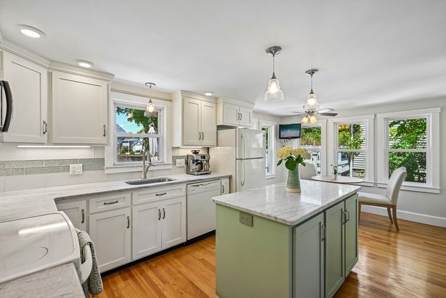 50 Mishawum Rd, Woburn, MA 01801