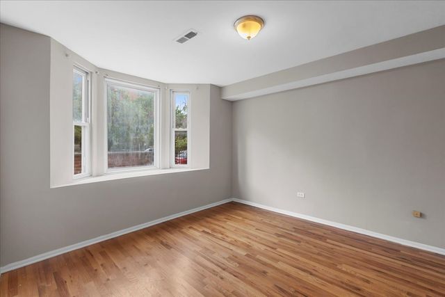 1464 W Ohio Street, Chicago, IL 60642
