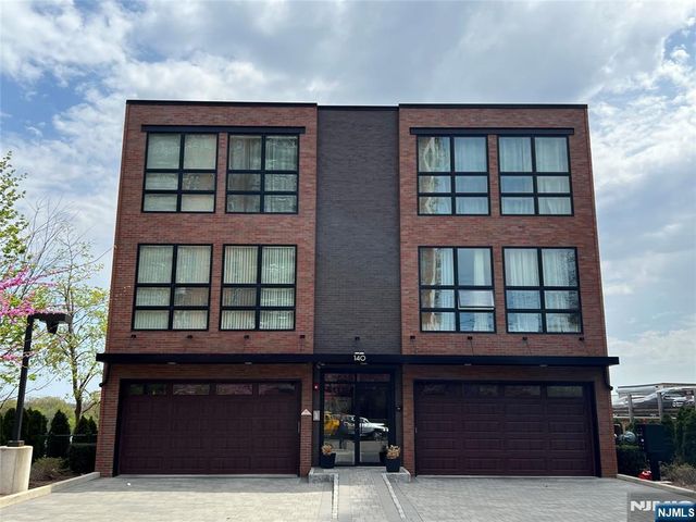 140 Overlook Avenue C 2, Hackensack, NJ 07601