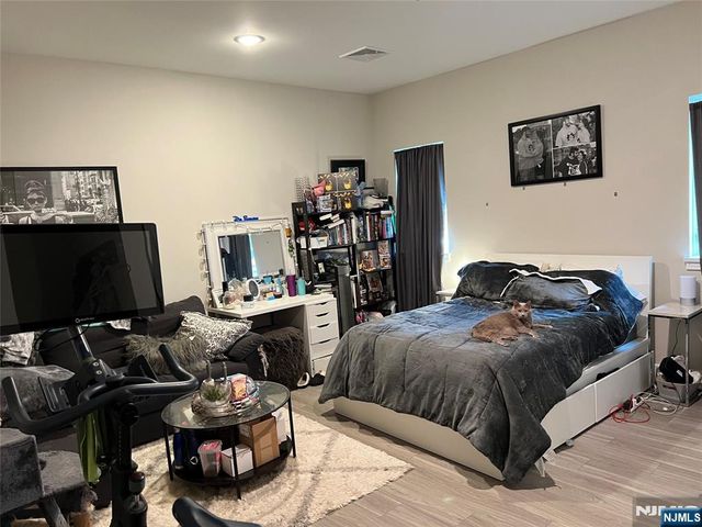 140 Overlook Avenue C 2, Hackensack, NJ 07601