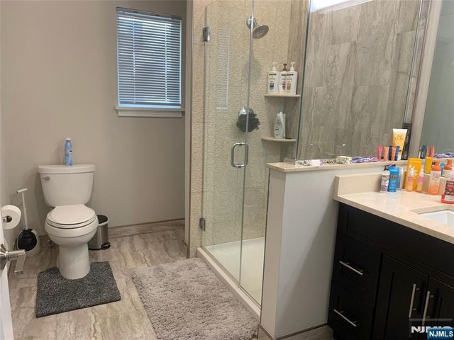 140 Overlook Avenue C 2, Hackensack, NJ 07601