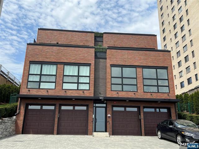 140 Overlook Avenue C 2, Hackensack, NJ 07601