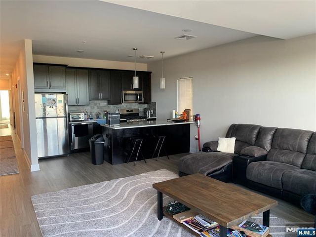 140 Overlook Avenue C 2, Hackensack, NJ 07601