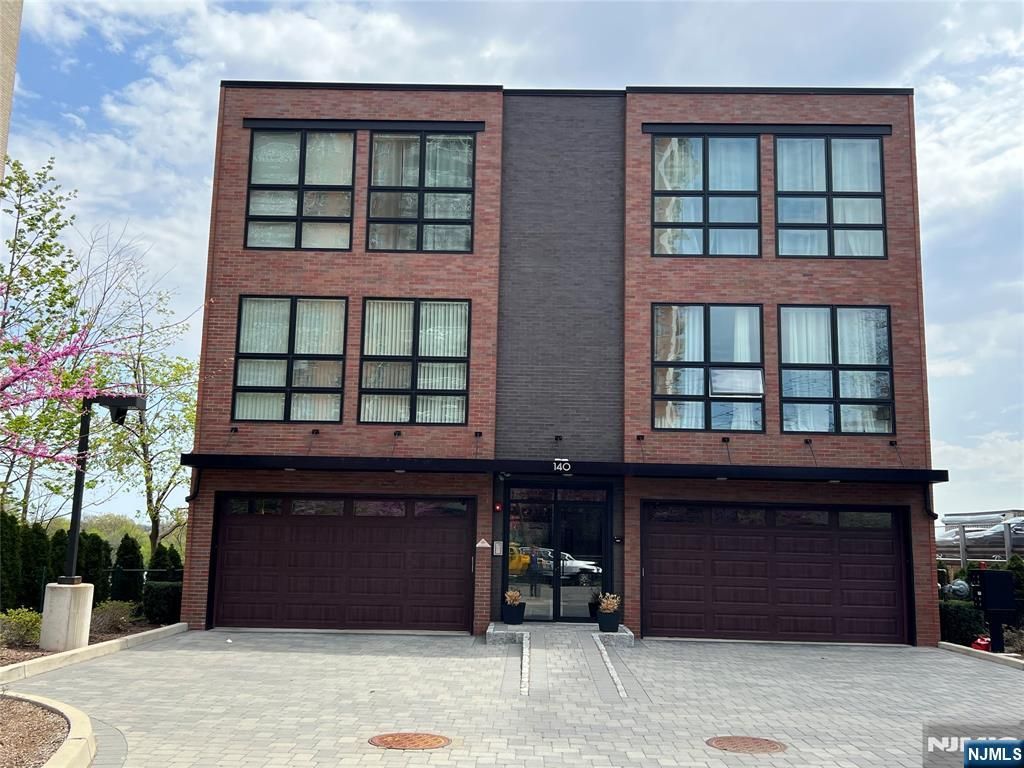 140 Overlook Avenue C 2, Hackensack, NJ 07601