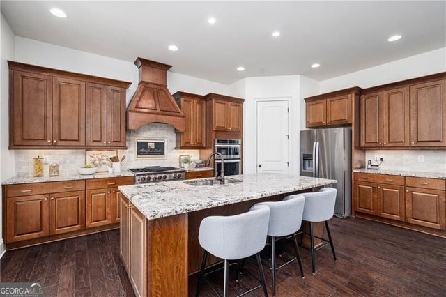 715 Creekside Bend, Alpharetta, GA 30004